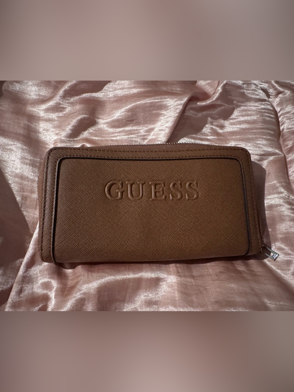 GUESS Brown Textured Zip Wallet Case
